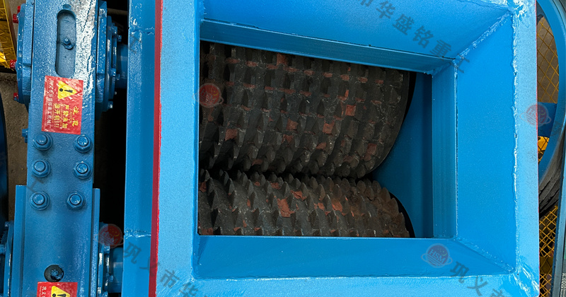 狼牙對(duì)輥破碎機(jī)的市場(chǎng)價(jià)格范圍是多少? 狼牙對(duì)輥破碎機(jī)的市場(chǎng)價(jià)格范圍是多少?