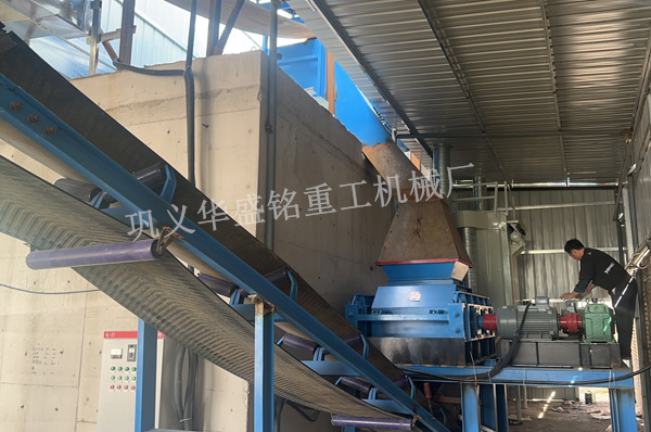 河南濮陽瀝青銑刨料破碎線安裝現(xiàn)場