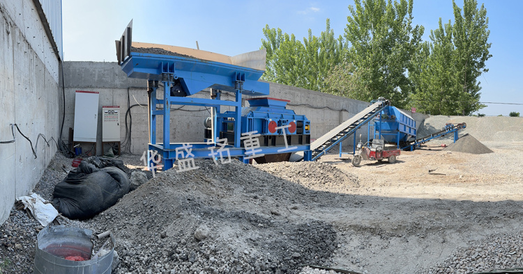 銑刨料破碎機(jī) 瀝青混凝土破碎機(jī) 瀝青銑刨料破碎篩分一體機(jī)